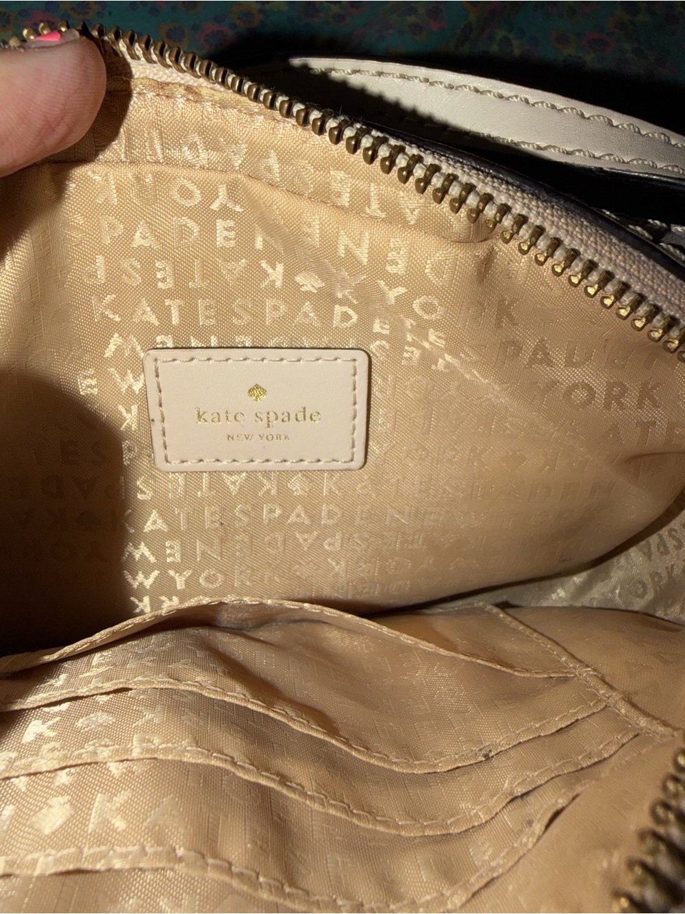 kate spade Cream and Gold Two-Tone Crossbody Bag! - Picture 8 of 11